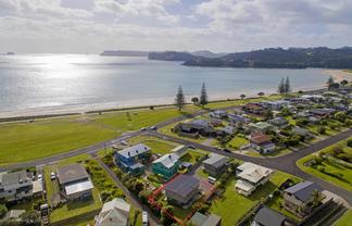 1B Bruce Street (Downstairs), Whitianga
