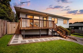 2/53 Lavery Place, Sunnynook
