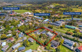 319/321/323 Don Buck Road, Massey