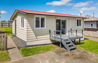 11 Stevenson Road, Clarks Beach