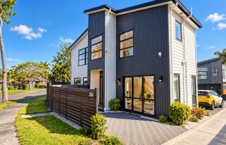 30 Birman Close, Half Moon Bay