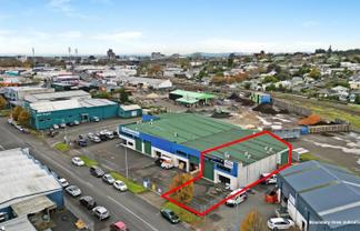 Flexible warehouse and yard