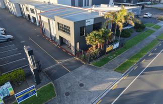 Prime road front unit in tightly held complex