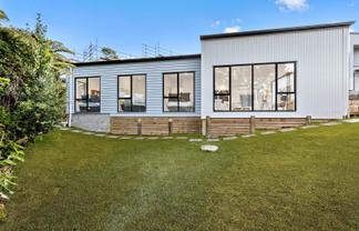 6 Gamble Way, Massey