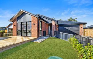 71 Rongoa Maori Way, Pukekohe