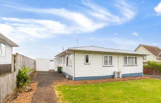 14 Harmel Road, Glendene