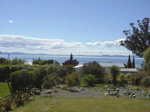 9 Otaiatoa Street, Lake Taupo (East)
