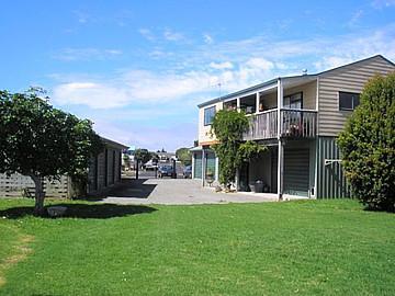 128 Wattle Place, Whangamata