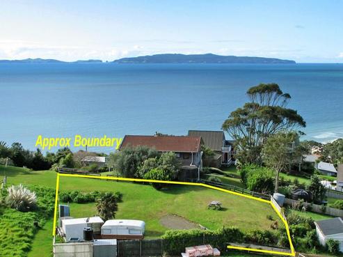 32 Cuvier Crescent, Kuaotunu