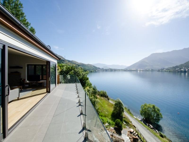 Central Otago/Lakes District becomes New Zealand’s first $1.6million region as confidence springs into the market