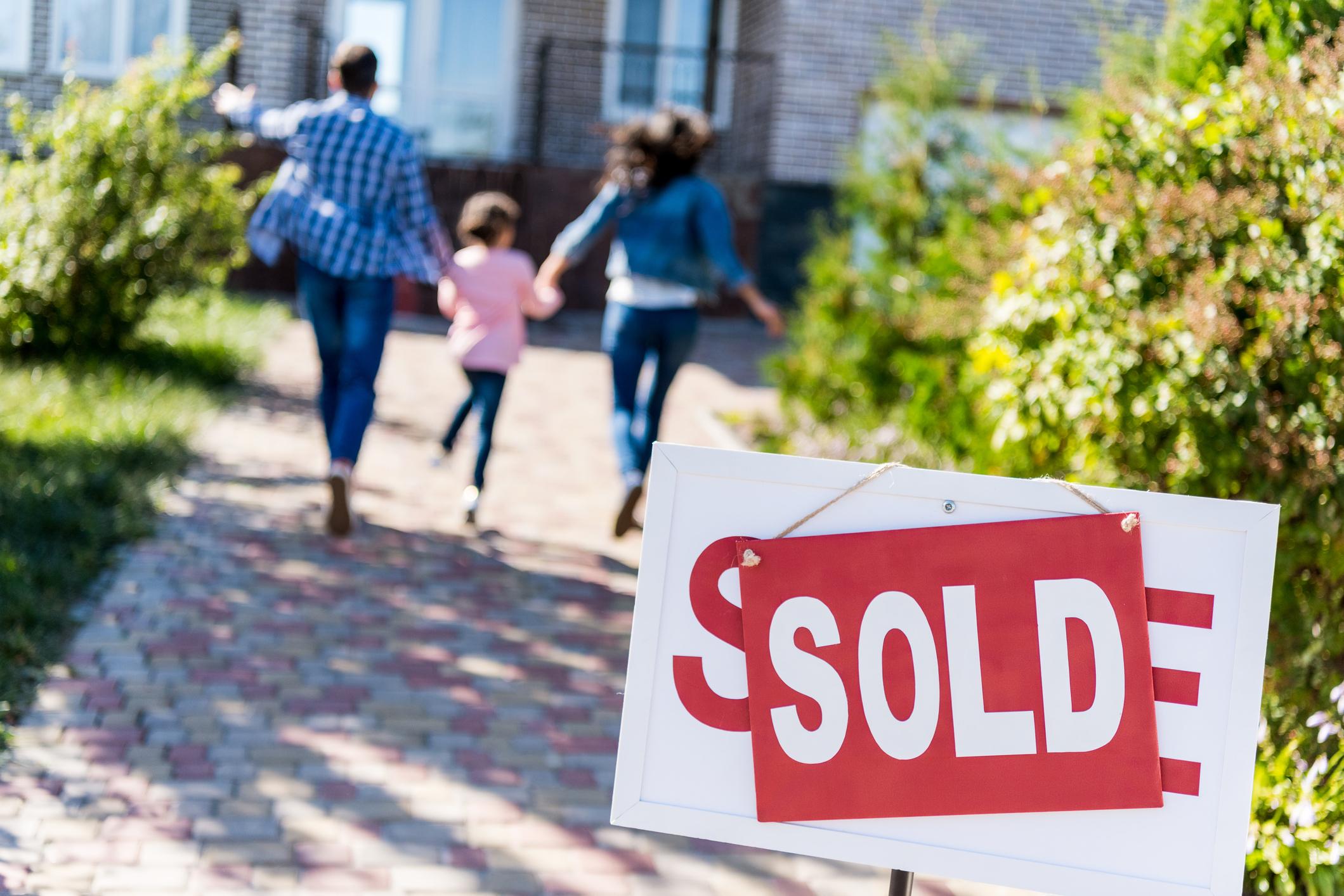 It's a deal: Home buyers and sellers finally agree on price