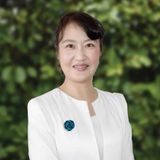 Angela Zhang